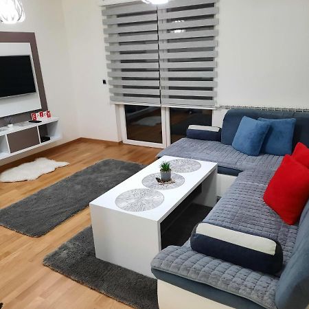 Apartman Bulevar Sarajevo - FREE PARKING Exterior foto