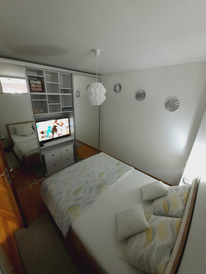 Apartman Bulevar Sarajevo - FREE PARKING Exterior foto